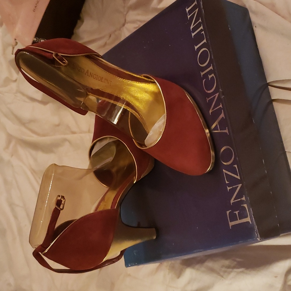 Ladies shoes